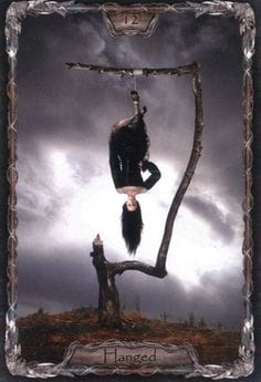 El Colgado en el Tarot