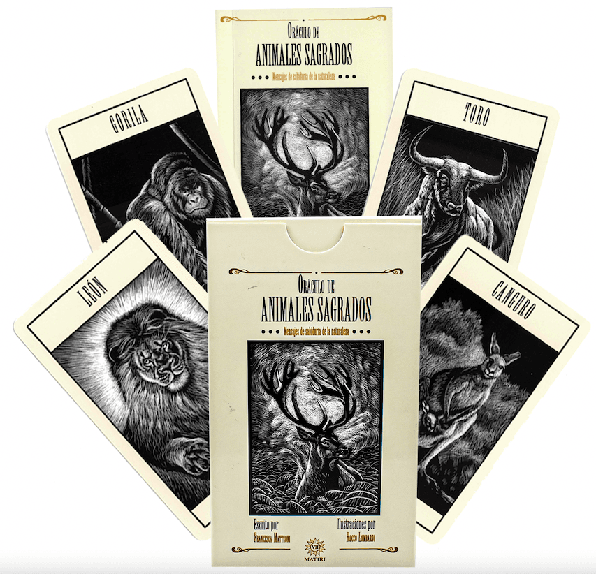comparando una carta de oráculo contemporáneo con un mazo de tarot tradicional