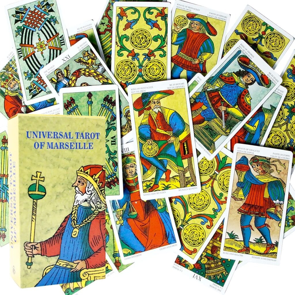 Muestra de los cuatro palos tradicionales de los Arcanos Menores del Tarot de Marsella